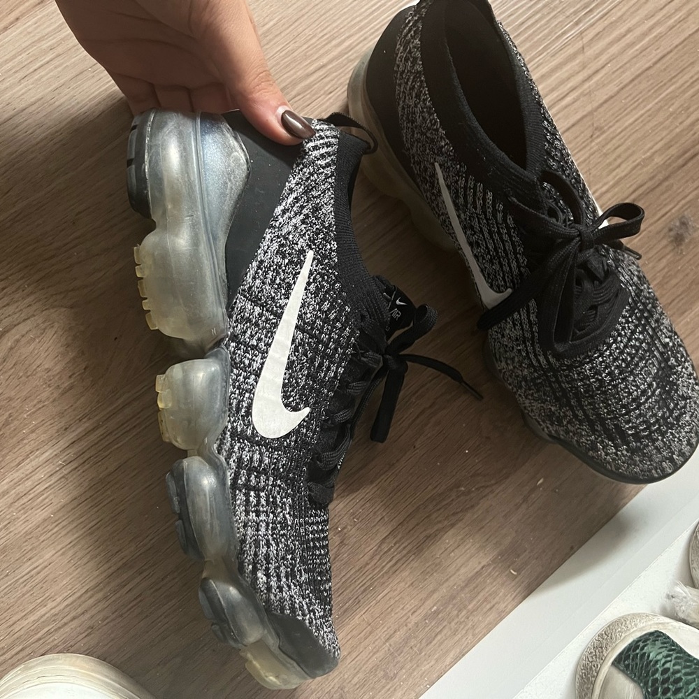 vapormax size 10 women